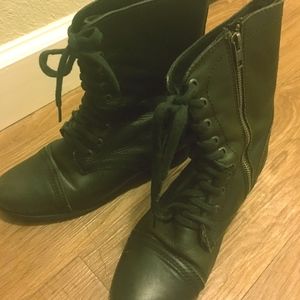 Black Steve Madden Combat Boot